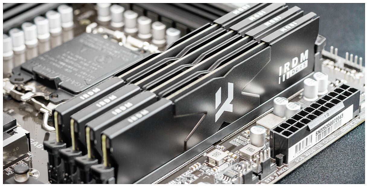 Фотографии GoodRAM IRDM IR-5600D564L36S/32GDC