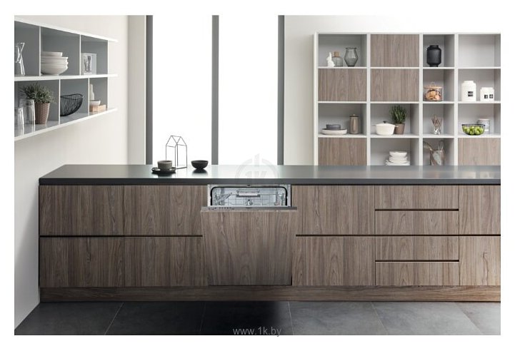 Фотографии Hotpoint-Ariston HIE 2B19 C N