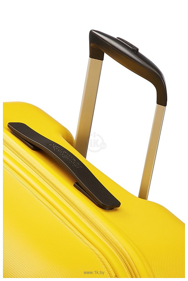 Фотографии American Tourister Wavebreaker Sunny Yellow 67 см