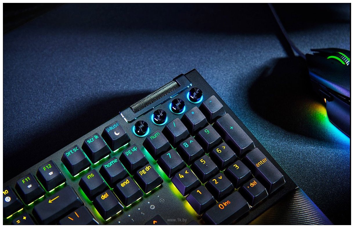 Фотографии Razer blackWidow V4 Razer Yellow