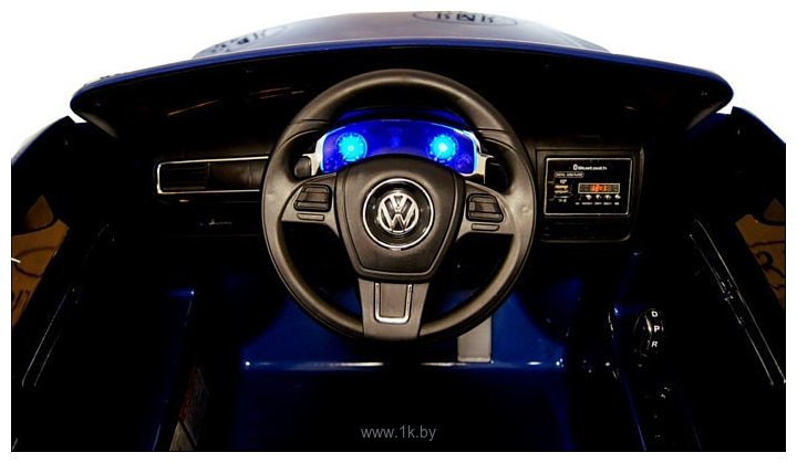Фотографии RiverToys Volkswagen Touareg (синий)