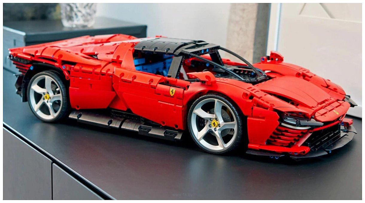 Фотографии LEGO Technic 42143 Ferrari Daytona SP3