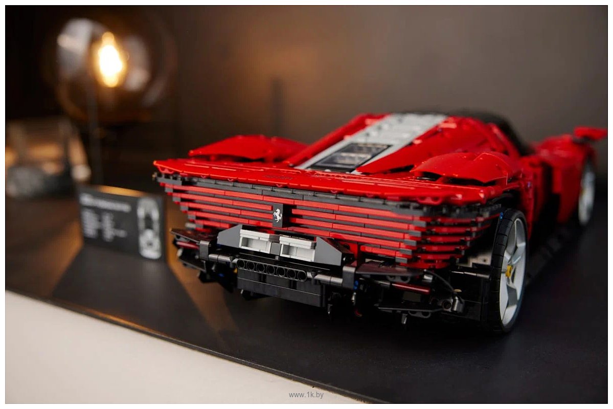 Фотографии LEGO Technic 42143 Ferrari Daytona SP3