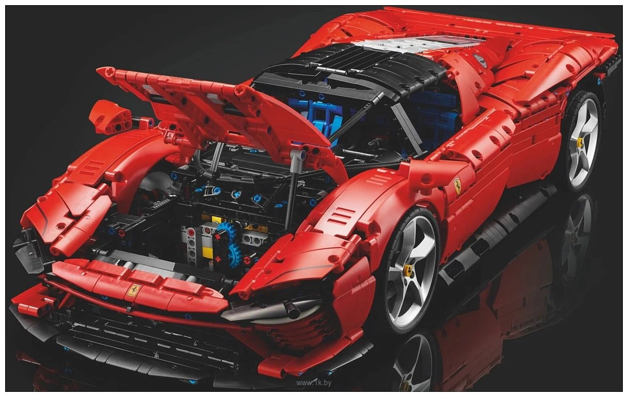 Фотографии LEGO Technic 42143 Ferrari Daytona SP3