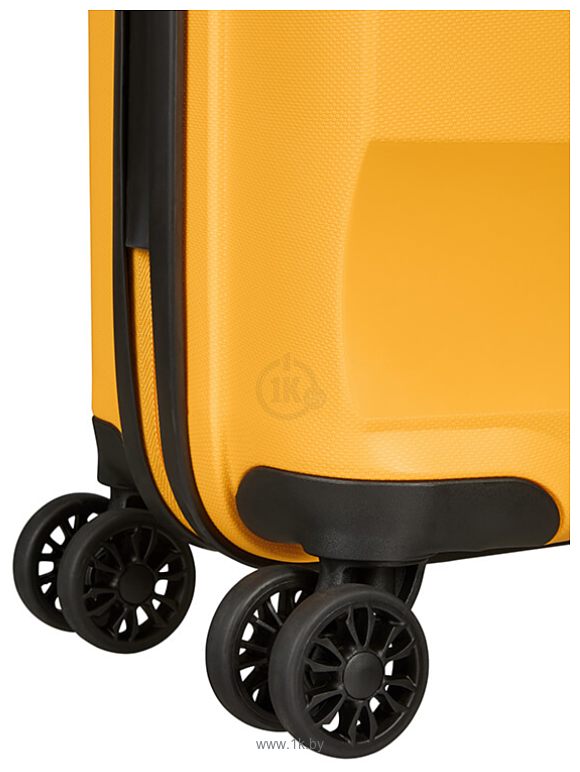 Фотографии American Tourister Bon Air DLX Yellow 55 см