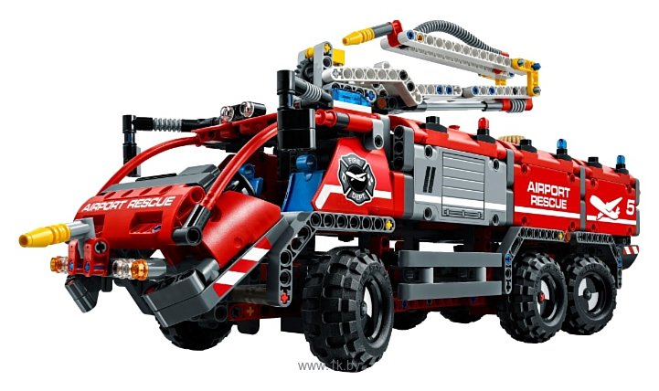 Фотографии LEGO Technic 42068 Автомобиль спасательной службы аэропорта