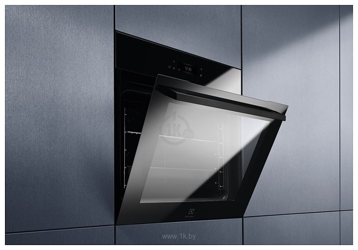 Фотографии Electrolux AssistedCooking SENSE 800 KOEBP39WZ