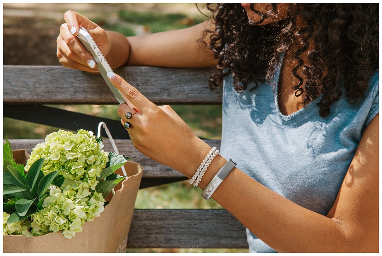 Фотографии Jawbone UP3