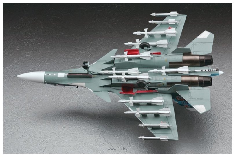 Фотографии Hasegawa Палубный истребитель Su-33 Flanker-D