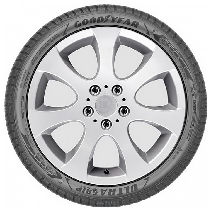 Фотографии Goodyear UltraGrip Performance+ 275/45 R21 110H