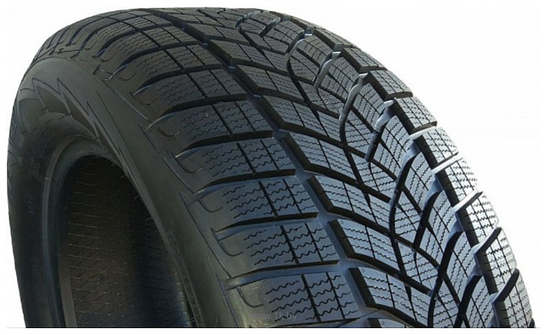 Фотографии Goodyear UltraGrip Performance+ SUV 265/45 R21 108H