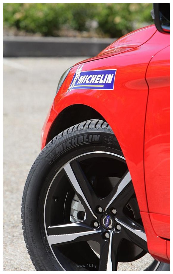 Фотографии Michelin Latitude Sport 3 245/65 R17 111H