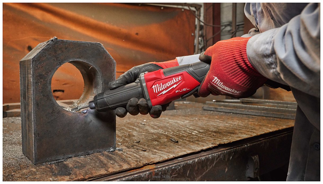Фотографии Milwaukee M18 FDGROVPDB-0X One-Key Fuel 4933480957 (без АКБ, кейс)