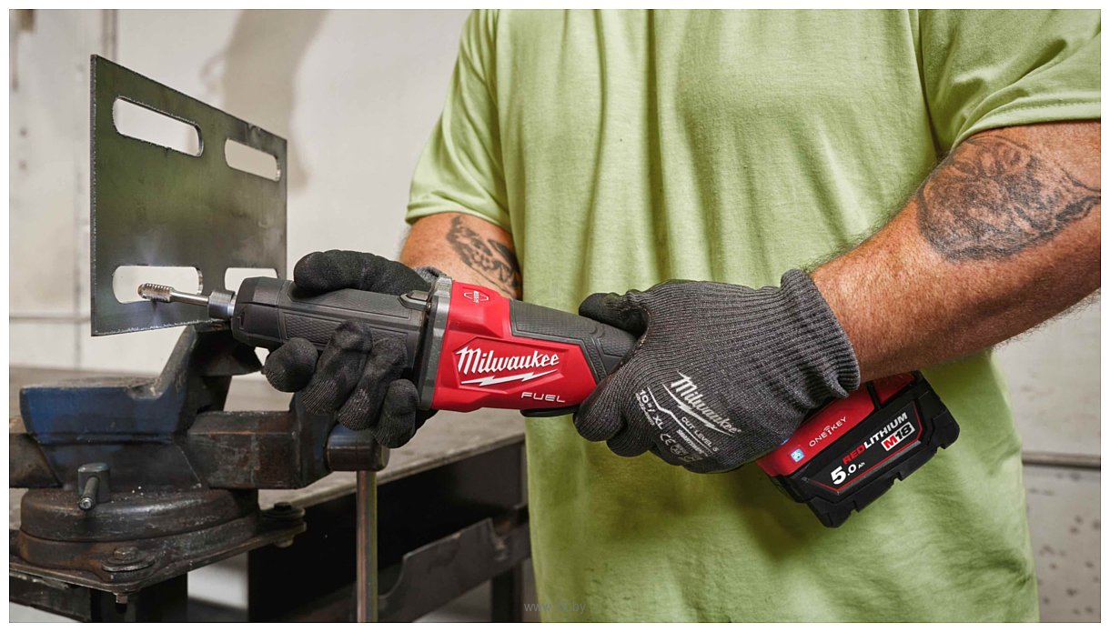 Фотографии Milwaukee M18 FDGROVPDB-0X One-Key Fuel 4933480957 (без АКБ, кейс)