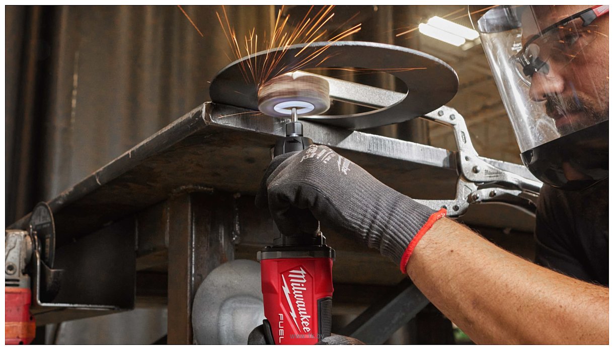 Фотографии Milwaukee M18 FDGROVPDB-0X One-Key Fuel 4933480957 (без АКБ, кейс)