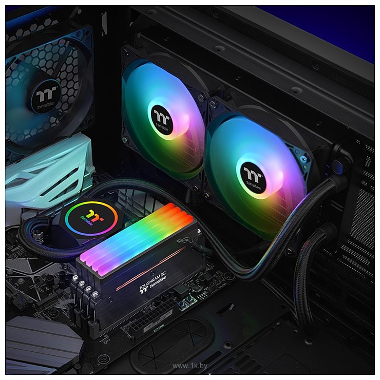 Фотографии Thermaltake Floe RC240 CL-W271-PL12SW-A