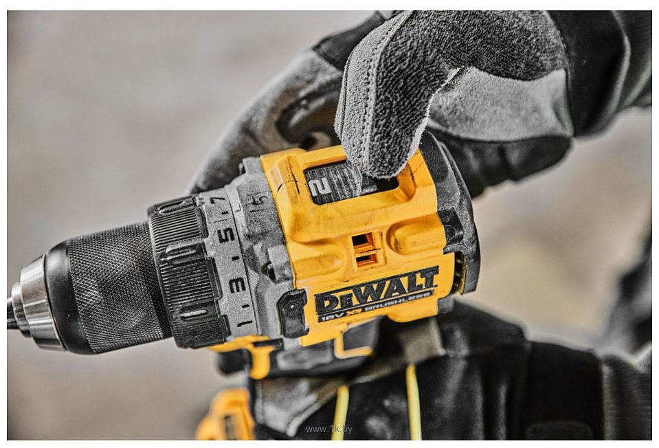 Фотографии DeWALT DCD800H2T-QW (с 2-мя АКБ 5 Ah, кейс)