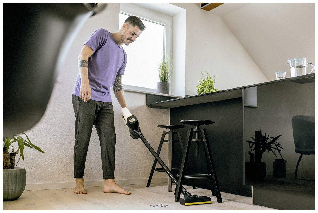 Фотографии Karcher VC 4 Cordless myHome (1.198-630.0)