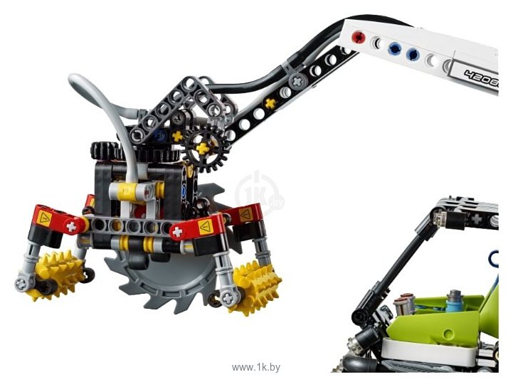 Фотографии LEGO Technic 42080 Лесозаготовительная машина