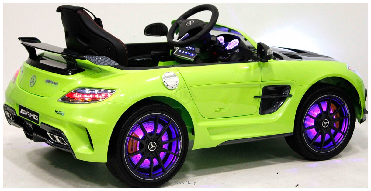 Фотографии RiverToys Mercedes-Benz SLS A333AA VIP Carbon (зеленый)