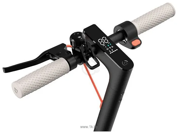 Фотографии Xiaomi Mi Electric Scooter 3 BHR4853GL Фотографии Xiaomi Mi Electric Scooter 3 BHR4853GL