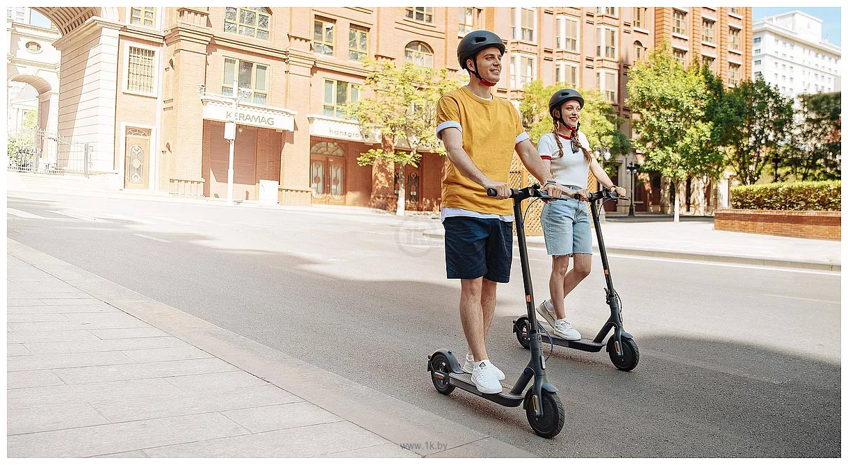 Фотографии Xiaomi Mi Electric Scooter 3 BHR4853GL Фотографии Xiaomi Mi Electric Scooter 3 BHR4853GL
