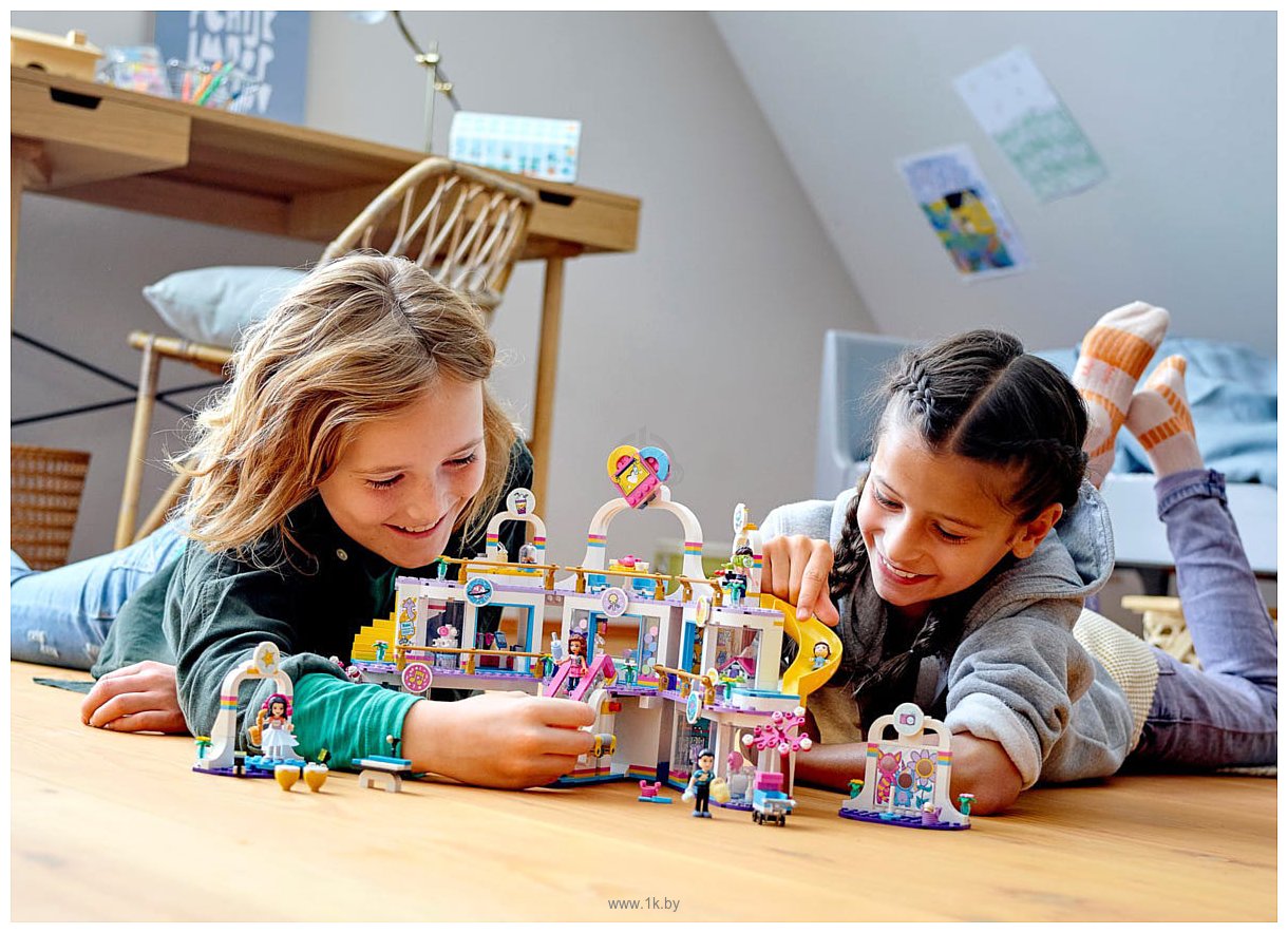 Фотографии LEGO Friends 41450 Торговый центр Хартлейк Сити