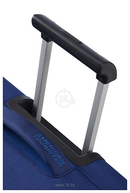 Фотографии American Tourister Instago Navy/Bright Blue 68 см