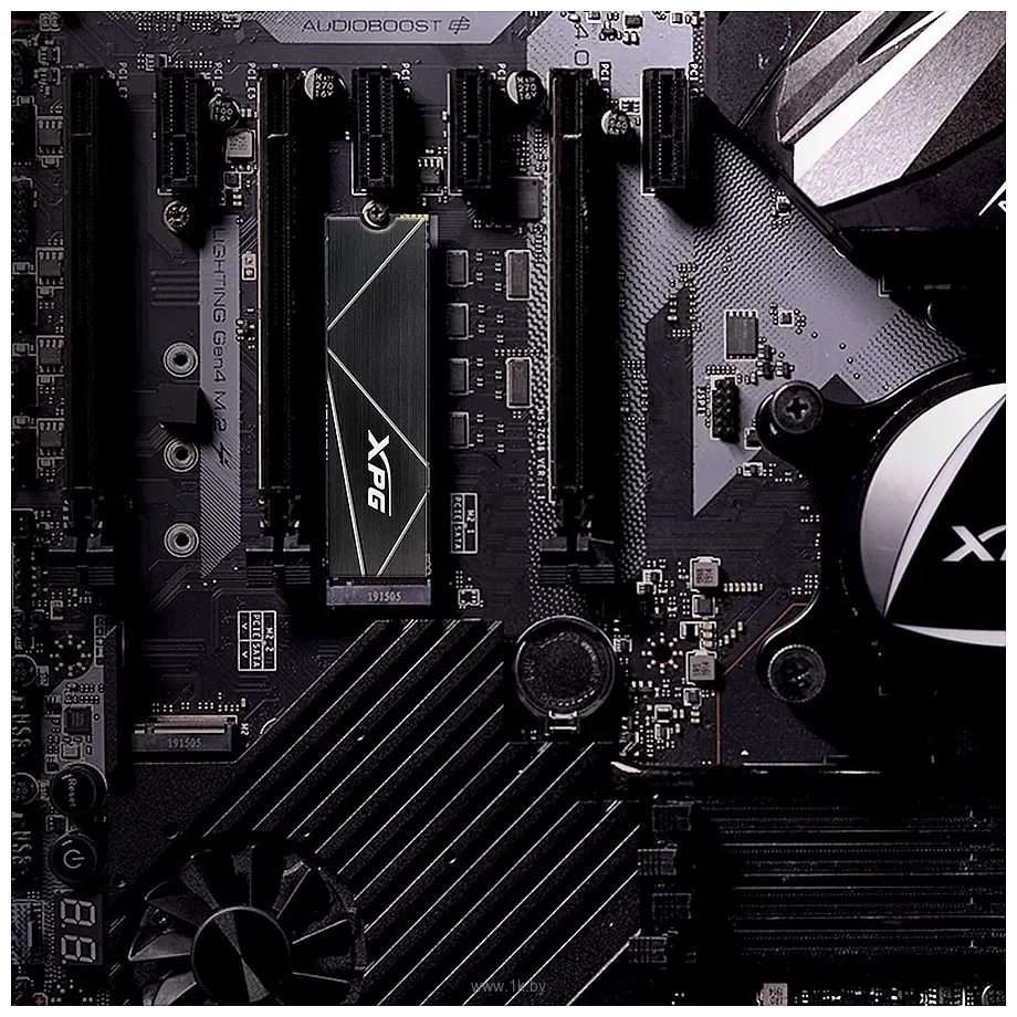 Фотографии ADATA XPG GAMMIX S70 Blade 2TB AGAMMIXS70B-2T-CS