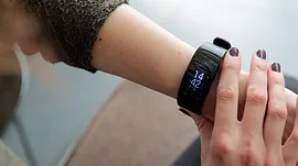 Как выбрать умный браслет?